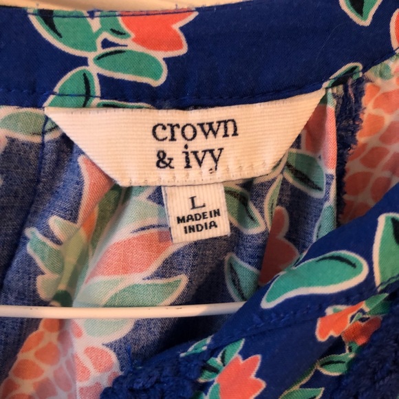 Crown & Ivy Blouse with 3/4 Sleeves and Pineapple Print - Picture 5 of 5